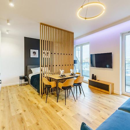 קולובז'ג Apartamenty Lighthouse - Sauna & Fitness & Jacuzzi - Baltic Marina Residence מראה חיצוני תמונה